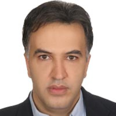 سالار عموزاده-عضو هیات مدیره و مدیر آموزش